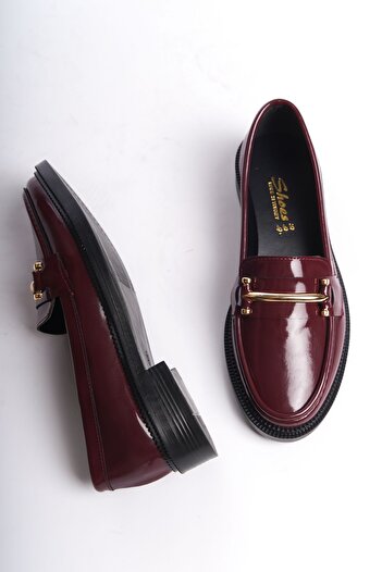 Shoesers Жіночі мокасини з лакованої шкіри спеціального дизайну з елегантною пряжкою