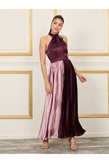Styli Colorblock Pleated Halter Neck A-Line Maxi Dress