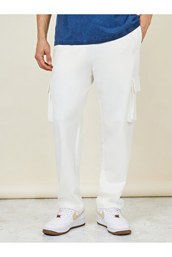 Styli Oversized Straight Leg Cargo Joggers