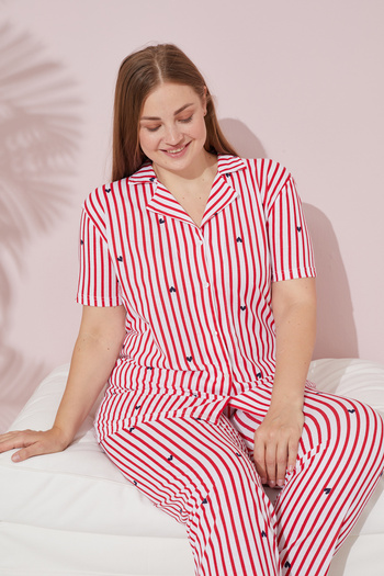 Siyah İnci Heart Patterned Red Striped Knitted Pajama Set - Buttoned