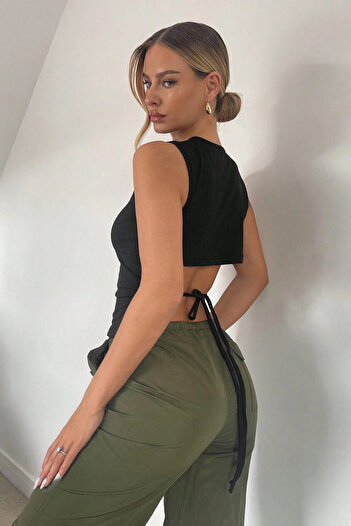 MADALİNA Black Camisole Women's Blouse - Back Tie, Zero Sleeve