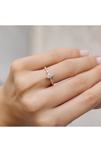 INZA mücevherat 0.42 CT Özel Tasarım Mini Sirius Pırlanta Yüzük
