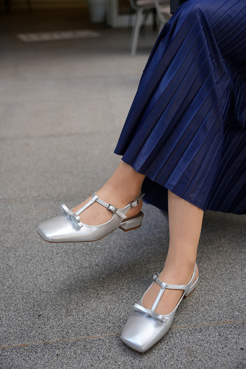 LAMİNTA Marta Silver - Bow Detailed Women's Ballerinas