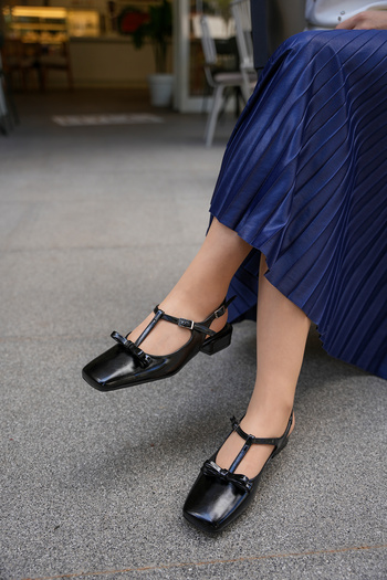 LAMİNTA Black Marta Women's Ballerinas - Bow Detail