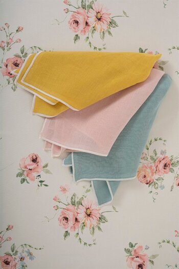 Vanelli Home Soft Çiçek Baskılı Dikdörtgen Masa Örtüsü