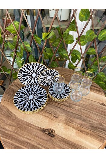 GÜRCÜGLASS 18 Piece Tea Enjoyment Chamomile Set