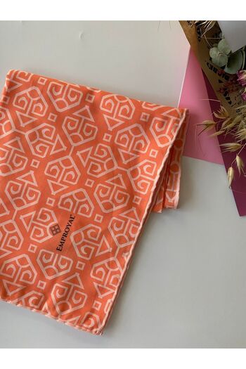 Emproyal Proline Pyramid Patterned Scarf