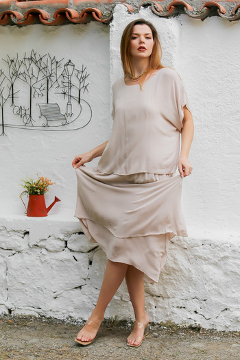 Chiccy Φόρεμα Camel Color Double Layer Boat Neck με χαμηλό μανίκι