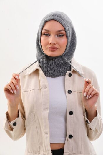 Ritagarcia String Women's Balaclava Beanie Headgear
