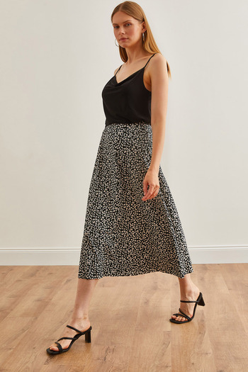 Olalook Daisy Patterned Black Elastic Waist Long Women's Skirt - ETK-19000259