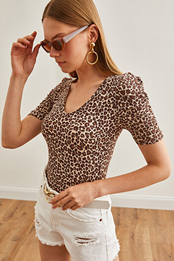Olalook Γυναικεία μπλούζα με μπεζ Leopard Soft Modal - BLZ-19002669