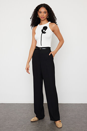 Trendyol Collection Ecru Halter gallér Rose részletes kötöttáru vékony blúz TWOSS24BZ00660