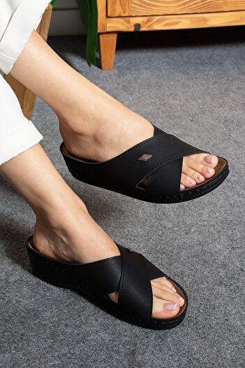 AlbiShoes Γυναικείες Ανατομικές Παντόφλες με Τακούνι 4,5 cm - Άνετη καθημερινή άνεση