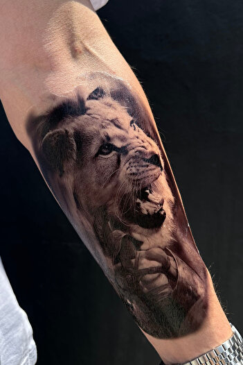 TAKIŞTIR Geçici Aslan Figürlü Dövme Tattoo