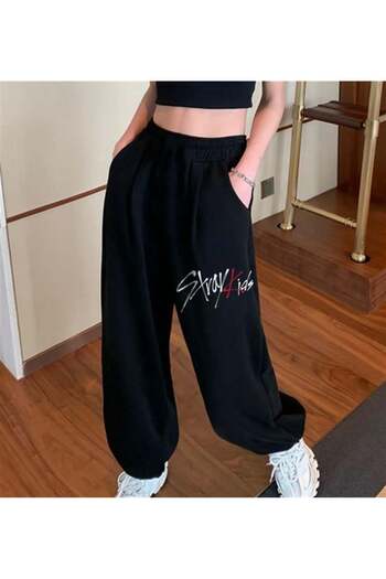 Touz Moda K-pop Serisi Stray Kids Baskılı Oversize Unisex Siyah Eşofman Altı