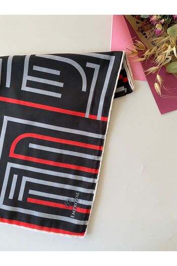 Emproyal Proline Line Patterned Scarf