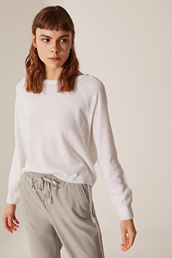LC Waikiki Women's Ecru Sweater 0W7361Z8