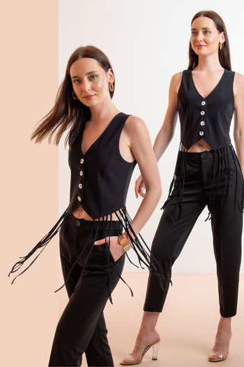 Laranor Tassel Detailed Black Classic Vest