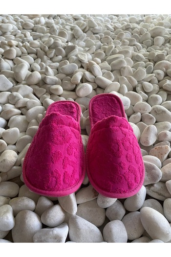 Lucy and Home Leopard Patterned Jacquard Cotton Towel Slippers