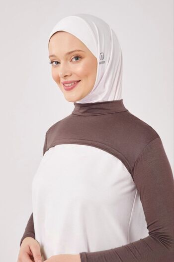 Melodi Scarf Brown Turtleneck Neck Collar Sleeve