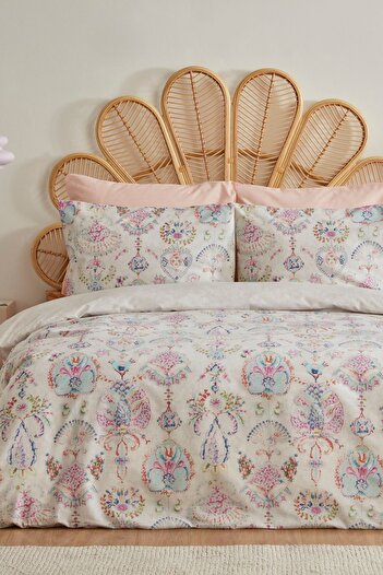 Sarah Anderson Malia Double Bedding Set