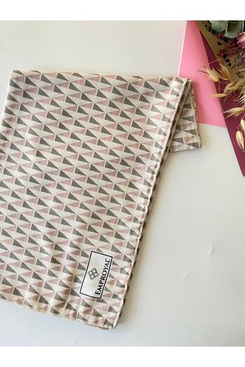 Emproyal Proline Prism Patterned Scarf