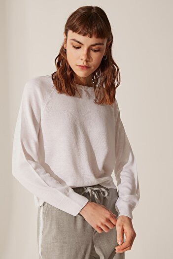 LC Waikiki Women's Ecru Sweater 0W7361Z8