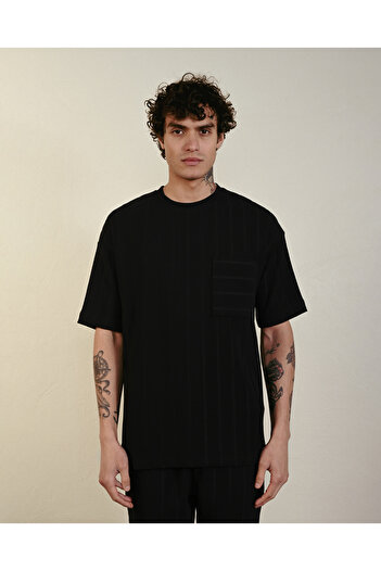 İLKCET MODA Μπλουζάκι με ριγέ τσέπη oversize
