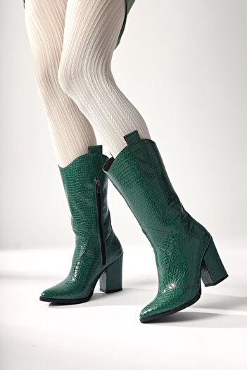 Limoya Κοντές γυναικείες μπότες Keri Green Crocodile Asymmetric Cut με τακούνι