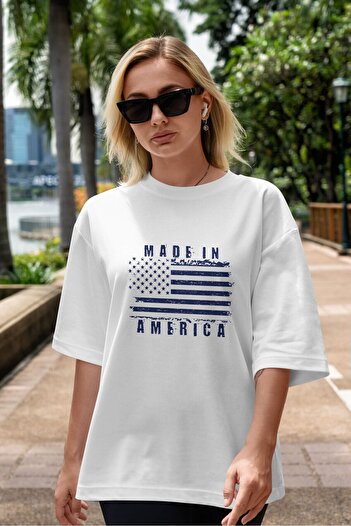 Ankhises Made In America Μπροστινό εμπριμέ λευκό μπλουζάκι υπερμεγέθη Unisex ανδρικό γυναικείο λαιμόκοψη