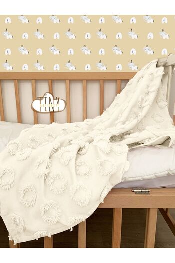 Tinybabyconcept 100% Chenille Pique Pompom Special Design Fabric Baby Swaddle Blanket 100x100 Cm