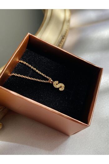 SWORDS CONCEPT Zircon Stone Minimal Gold Letter S Necklace