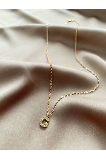 SWORDS CONCEPT Zircon Stone Minimal Gold G Letter Necklace