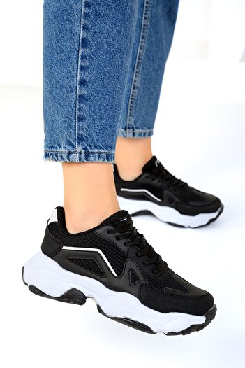 SOHO Siyah-Beyaz Kadın Sneaker 18148