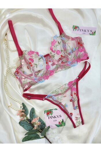 RABİA BOZTEPE Red Pink Heart Lace Embroidery See-Through Sexy Fancy Underwire Christmas Bra Bralet Panties Set