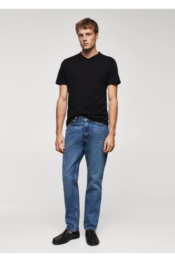 MANGO Man V-neck basic t-shirt