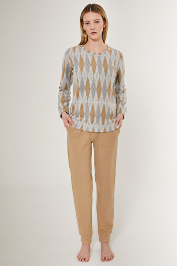 Pierre Cardin Equilateral Triangle Pattern Brown Women's Long Sleeve Pajamas Set
