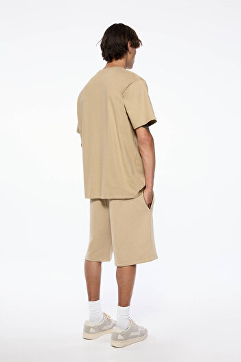 Pull & Bear Basic bermuda ve t-shirt paketi