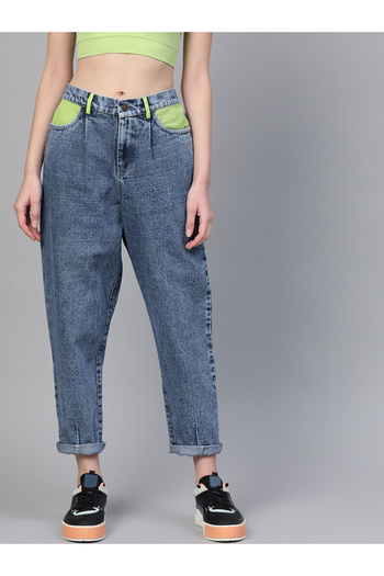 Sassafras By Styli Contrast Detail Pocket Detail Slouchy Jeans