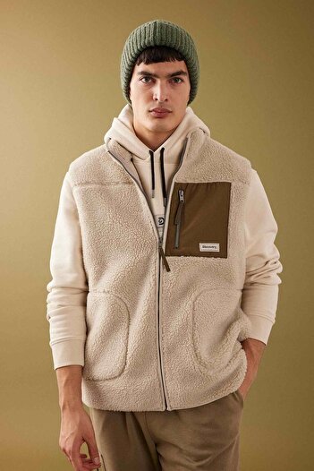 DeFacto Discovery Channel Oversize Fit Dik Yaka Pelüş Yelek B4106ax24sp