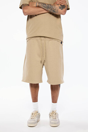 Pull & Bear Basic bermuda ve t-shirt paketi