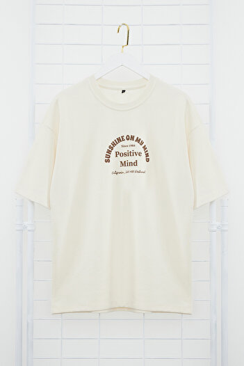 Trendyol Collection Text Printed Wide Cut T-Shirt - TMNSS23TS00083