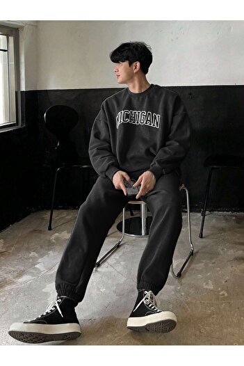 modaberry Σετ αθλητικής φόρμας Michigan Combination Bottom Top - Μαύρη στάμπα Oversize Λαστιχένια λαιμόκοψη