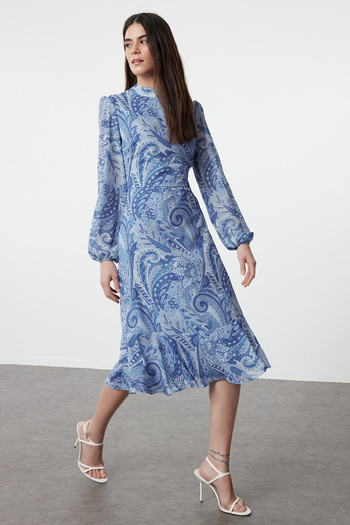 Trendyol Collection Rochie cu volan cu model albastru închis, lungime midi - TWOAW23EL01436