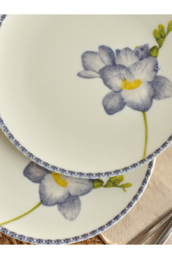 M'art Home Set of 2 19 cm Porcelain Cake Plates for Sipahi Violet