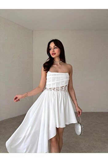 FAVORİ PERİ KADIN GÖĞSÜ TÜL DETAYLI SIRTI GİPELİ ASİMETRİK ETEK KESİM STRAPLEZ ELBİSE