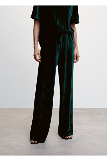 MANGO Woman Green Women's Trousers 37099095