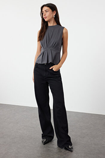 Trendyol Collection Dzianinowa bluzka w kolorze antracytowym - TWOSS24BZ00587