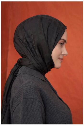 ARMANDA ITALIAN JACQUARD SERIES BLOCK PATTERN BLACK