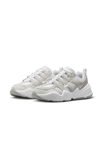 Nike Pantofi sport pentru femei Tech Hera